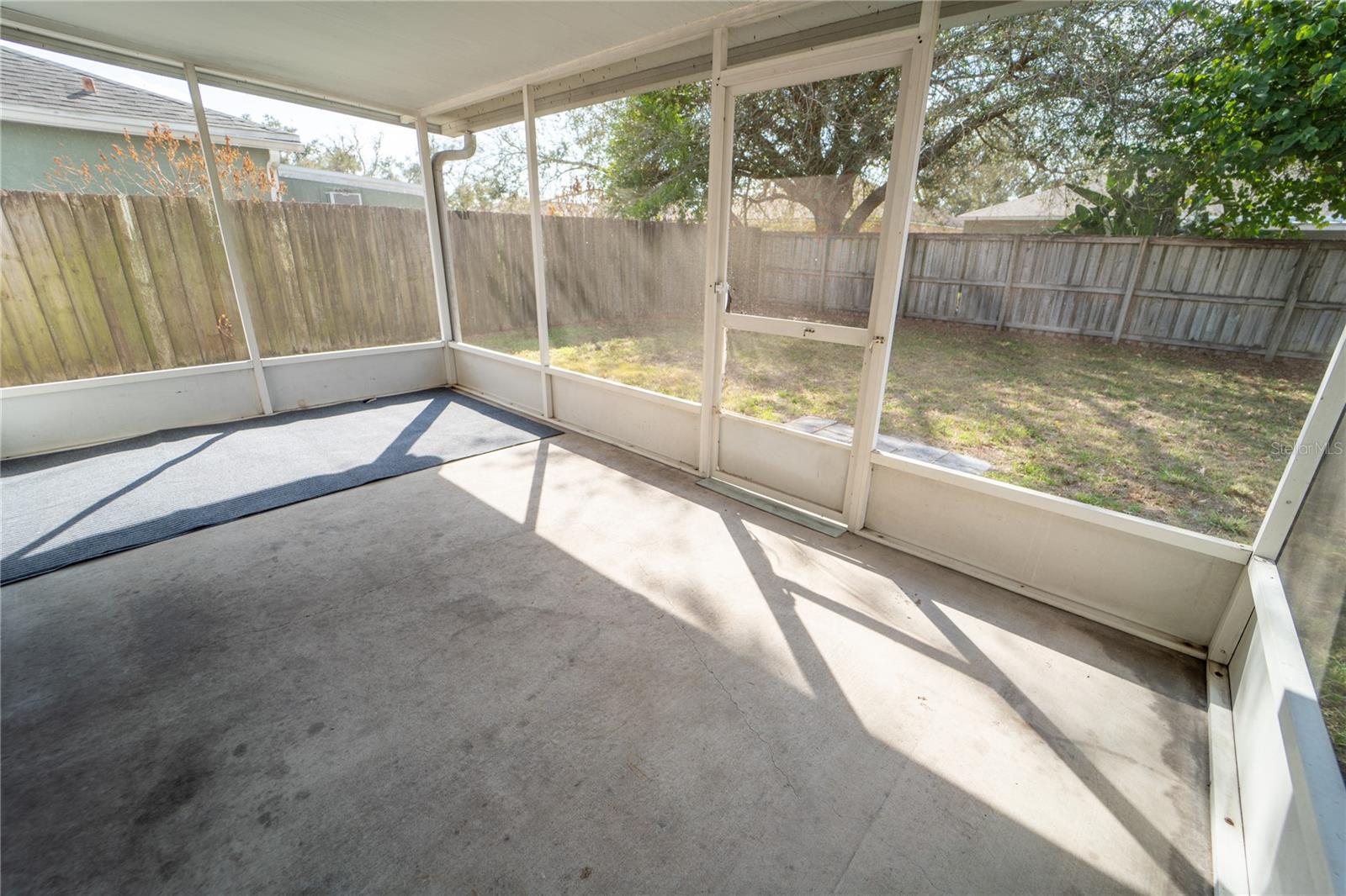 Image 29 of 34 For 10529 Maronda Drive