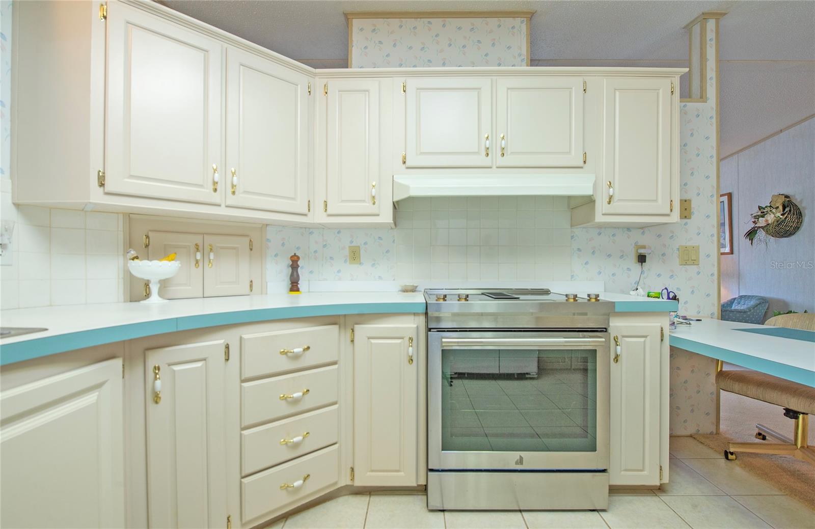 Image 17 of 52 For 428 Pelican Drive S