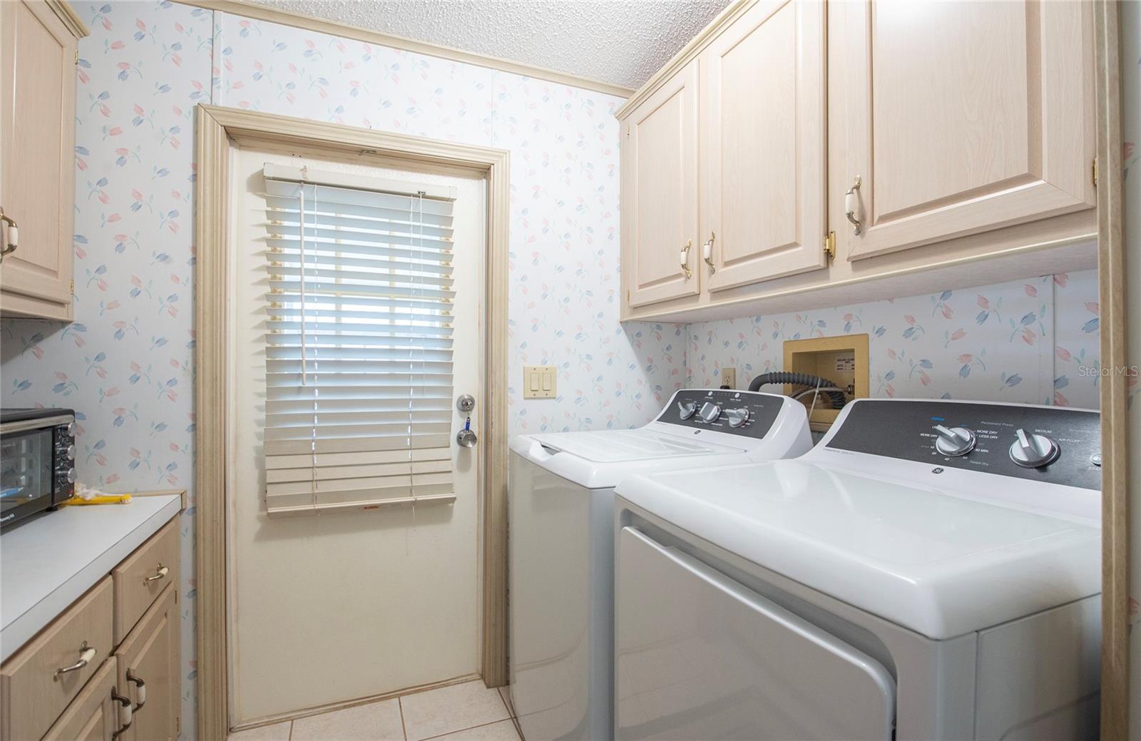 Image 22 of 52 For 428 Pelican Drive S