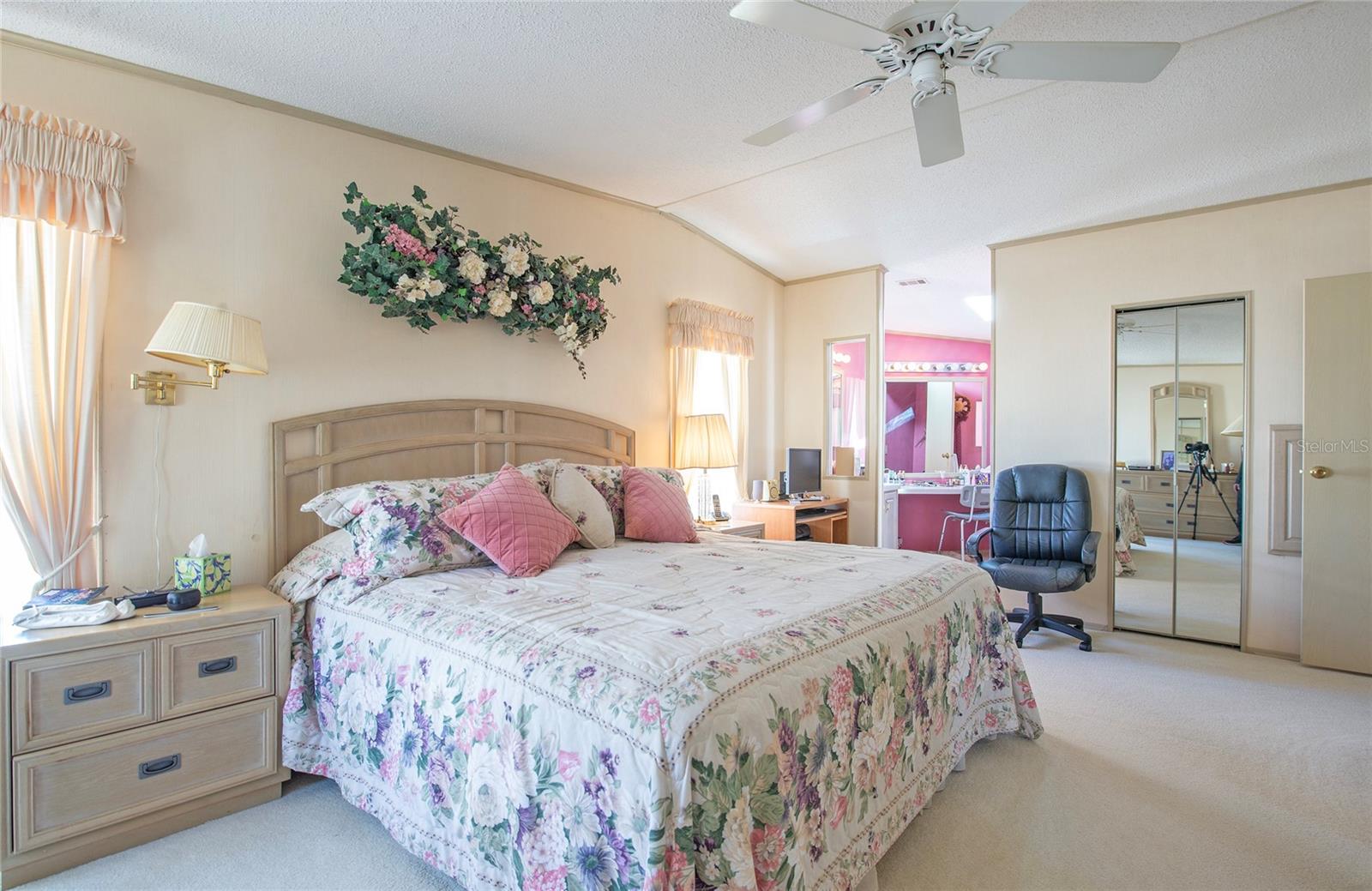 Image 24 of 52 For 428 Pelican Drive S