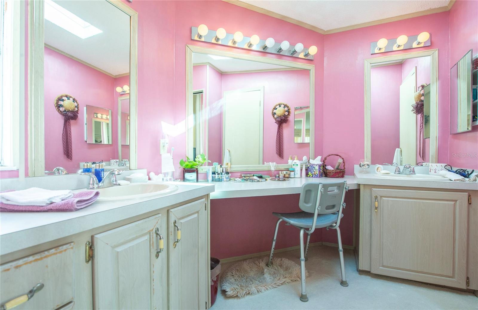 Image 26 of 52 For 428 Pelican Drive S