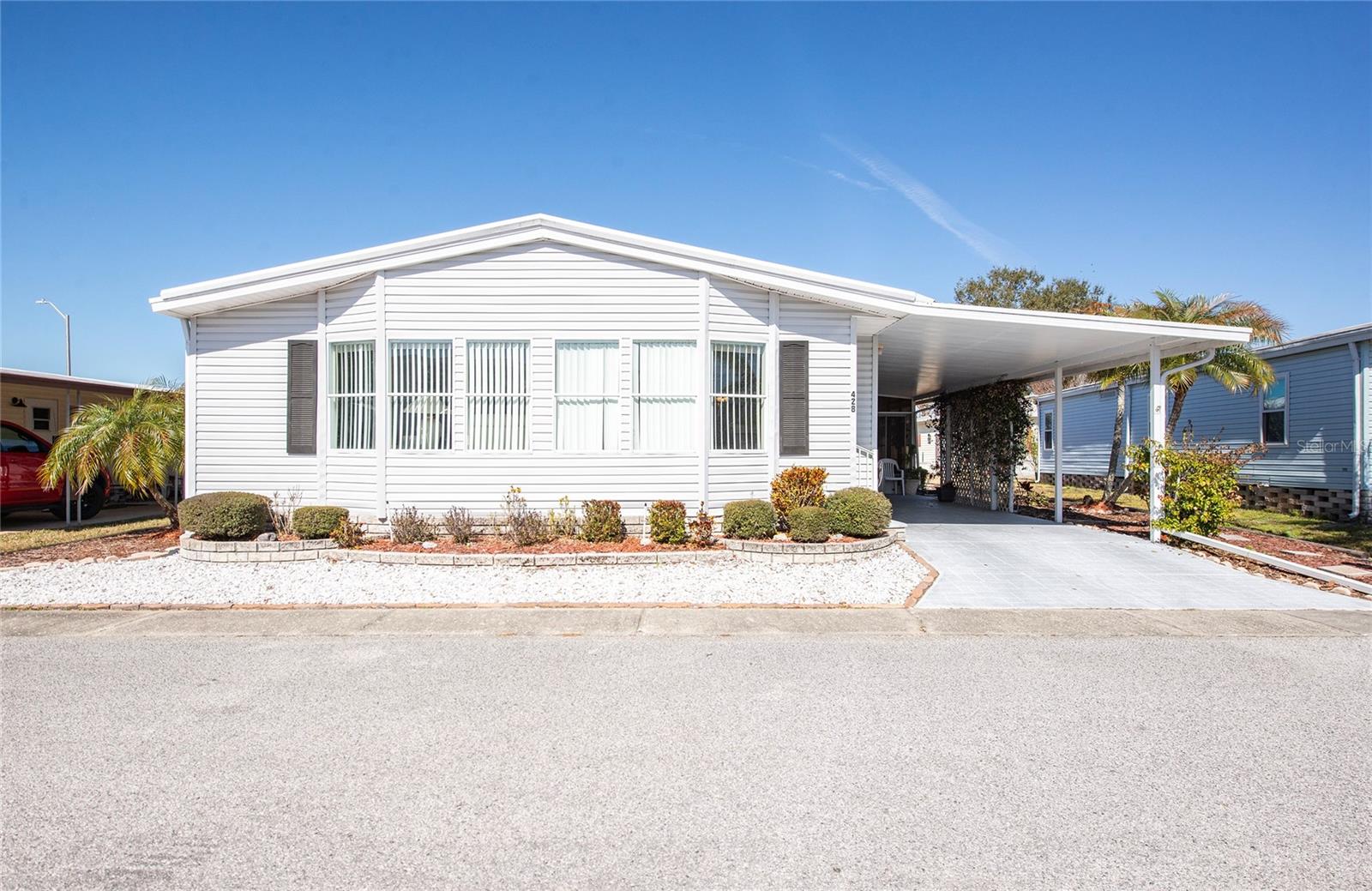 Image 33 of 52 For 428 Pelican Drive S