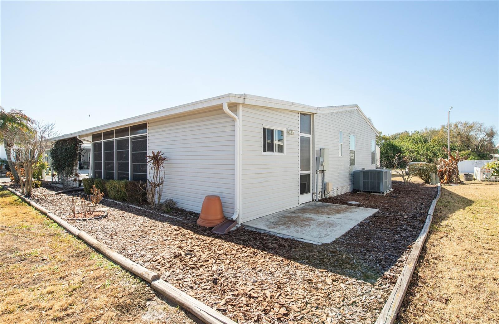 Image 37 of 52 For 428 Pelican Drive S