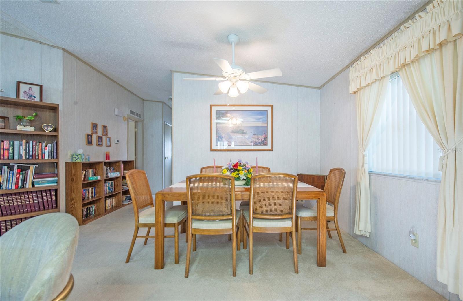 Image 9 of 52 For 428 Pelican Drive S