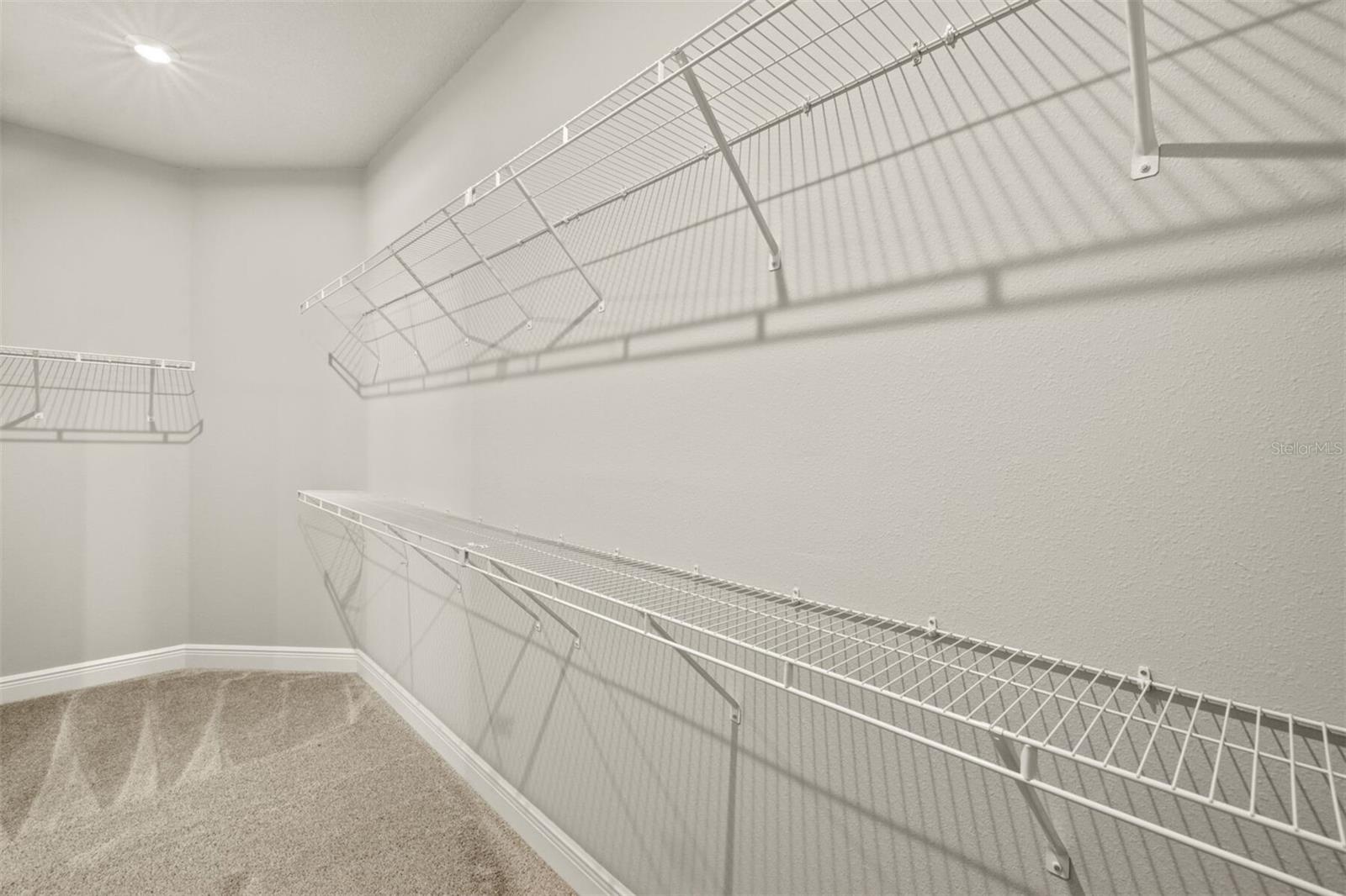 Image 9 of 39 For 18320 Chromata Drive