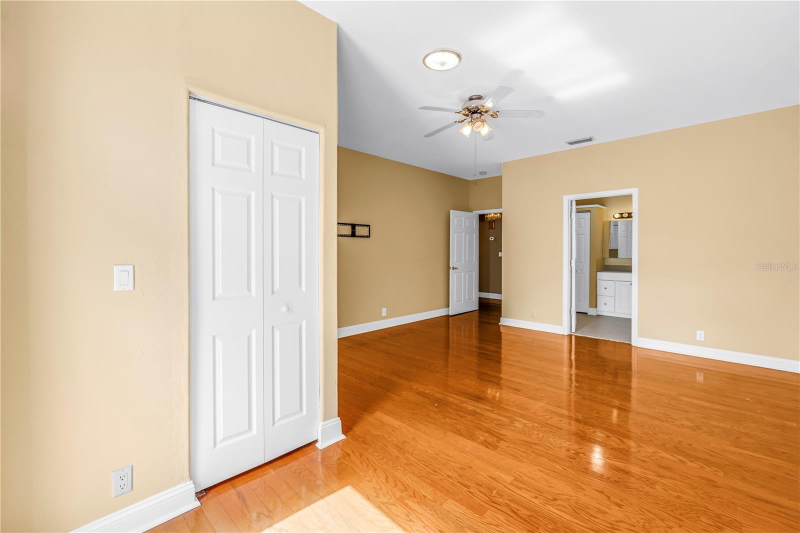 Image 20 of 96 For 546 26th Avenue N