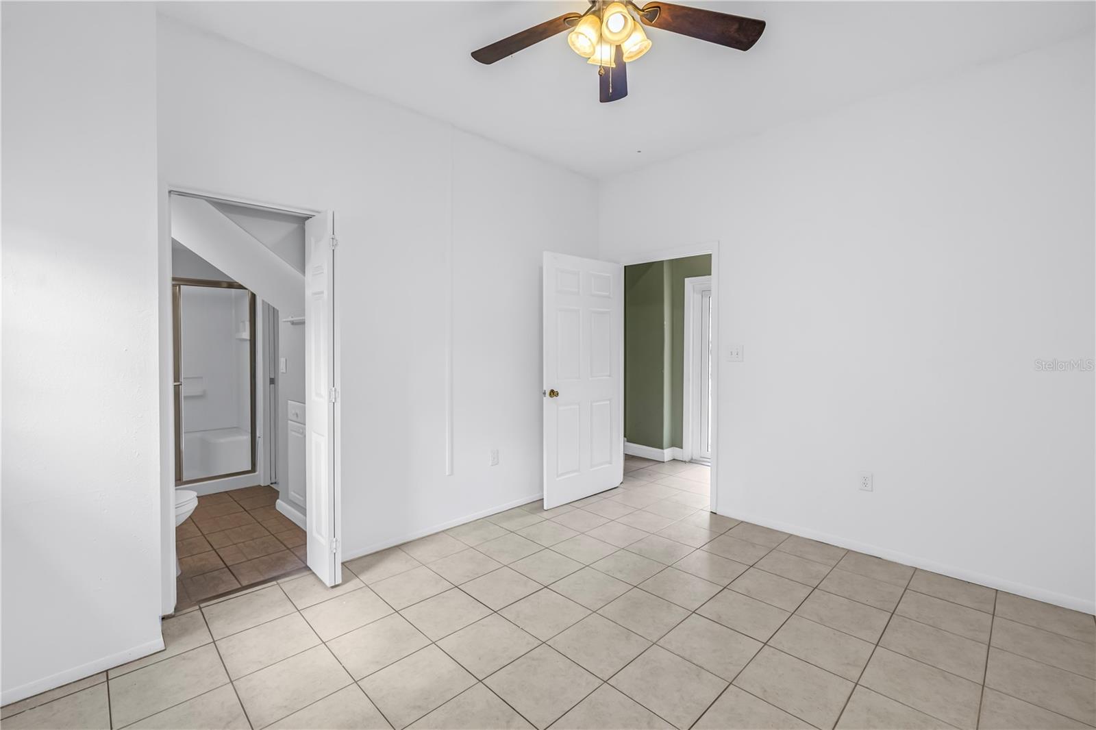 Image 28 of 96 For 546 26th Avenue N