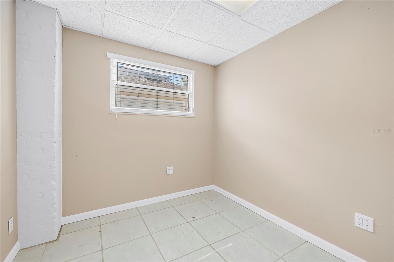 Image 37 of 96 For 546 26th Avenue N