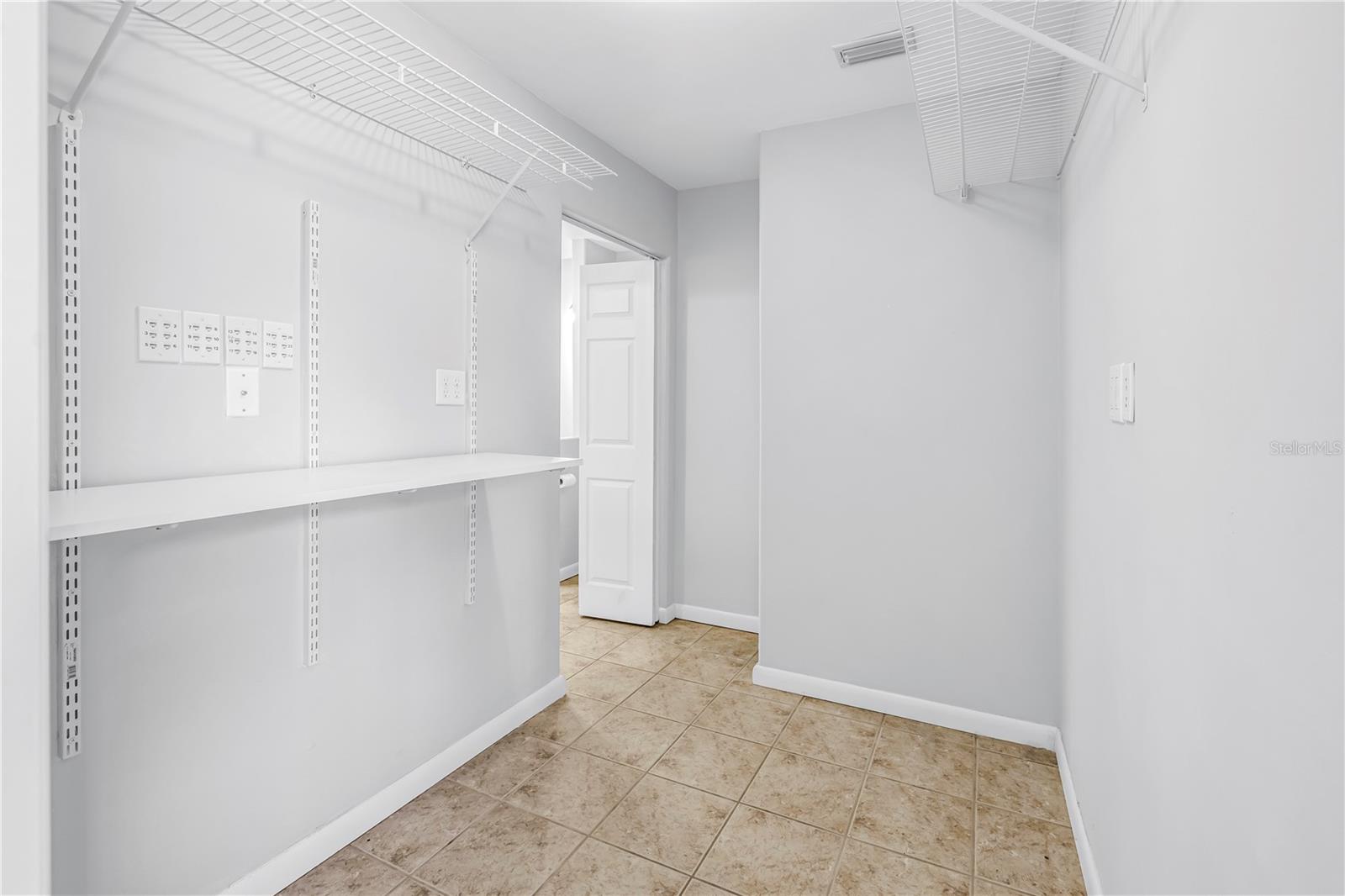 Image 49 of 96 For 546 26th Avenue N