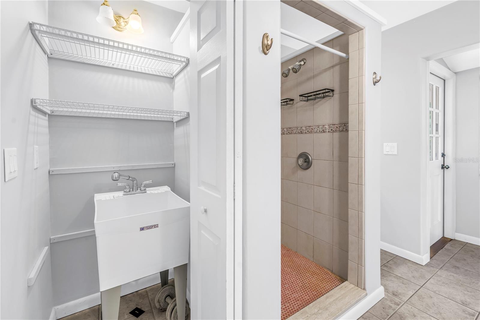 Image 51 of 96 For 546 26th Avenue N