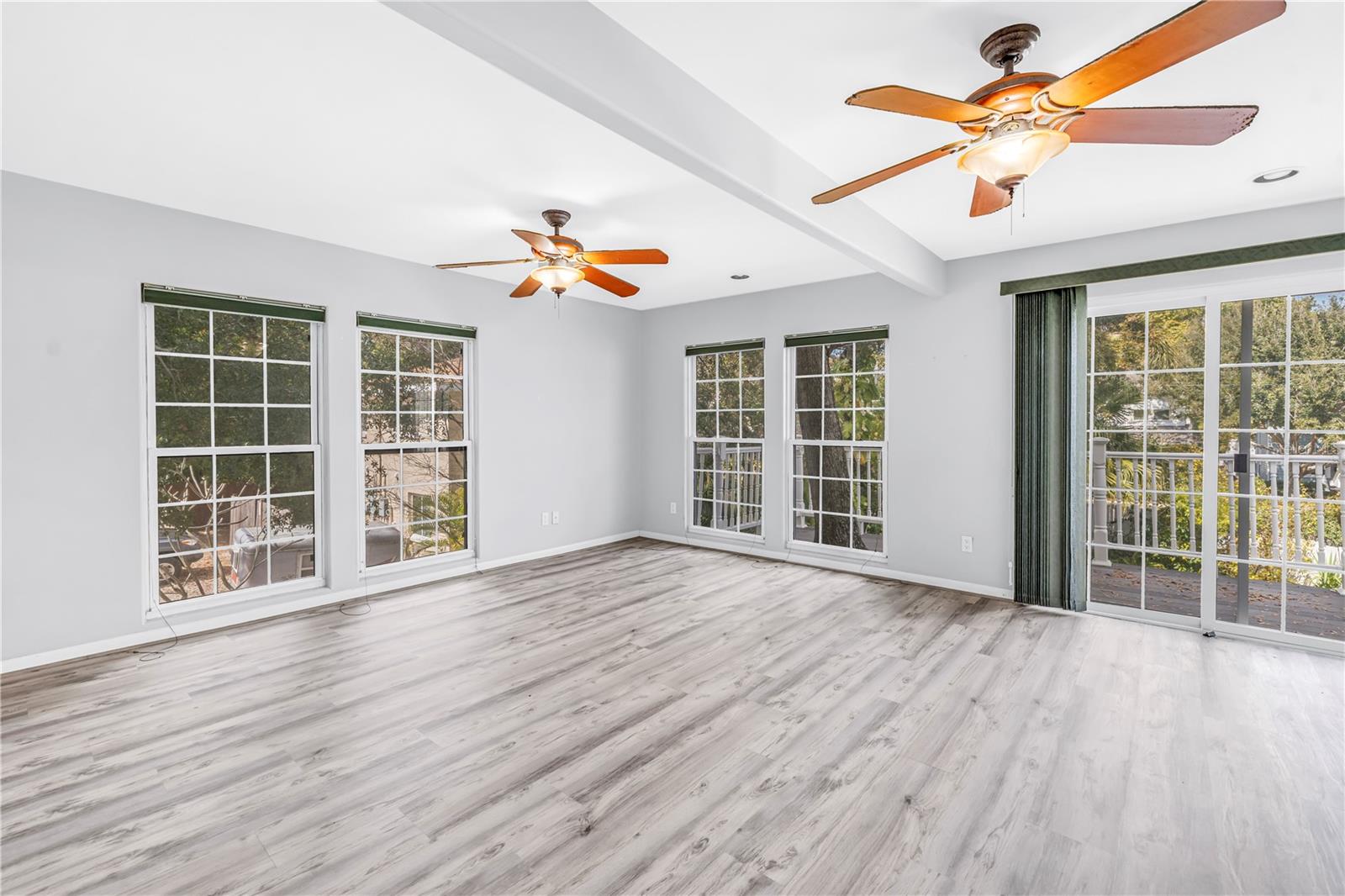 Image 56 of 96 For 546 26th Avenue N