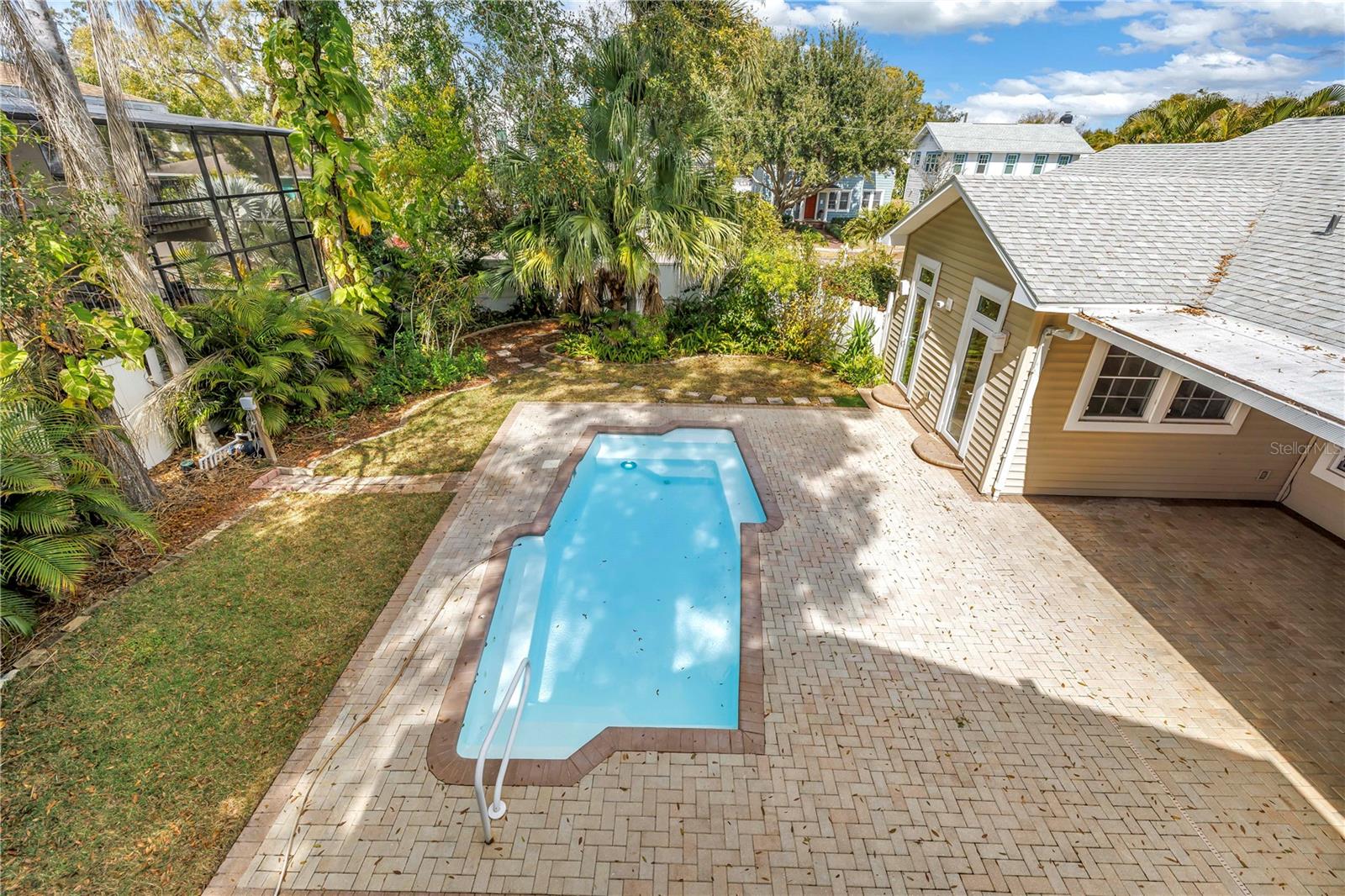 Image 59 of 96 For 546 26th Avenue N