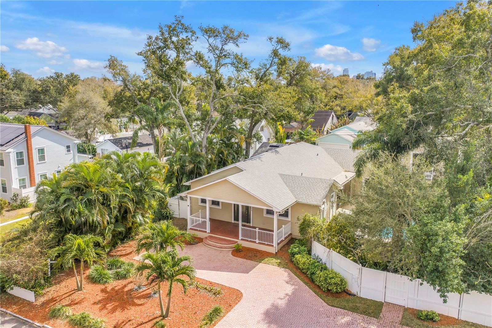 Image 74 of 96 For 546 26th Avenue N