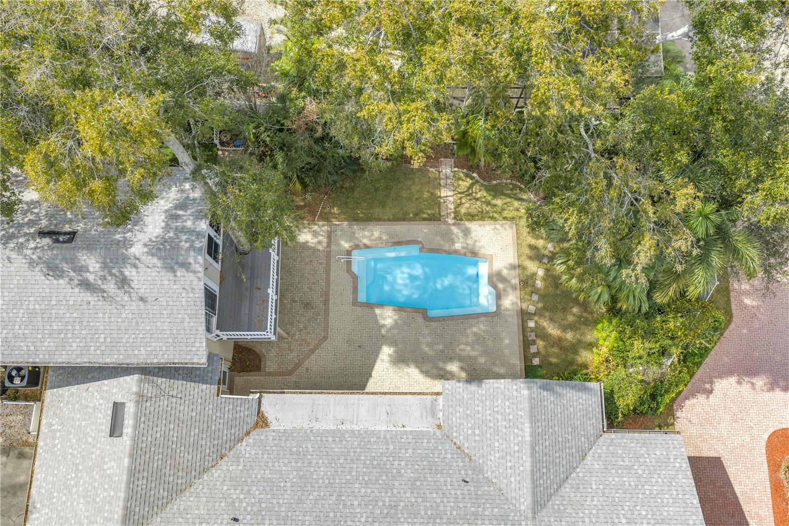 Image 81 of 96 For 546 26th Avenue N