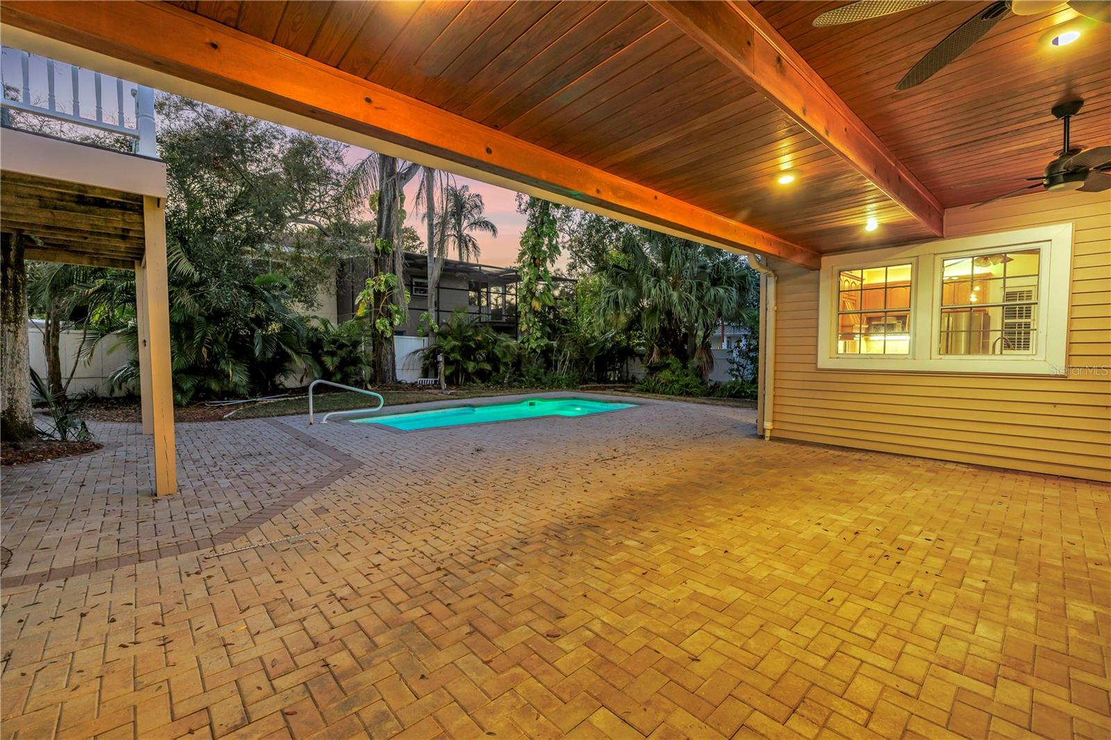 Image 83 of 96 For 546 26th Avenue N