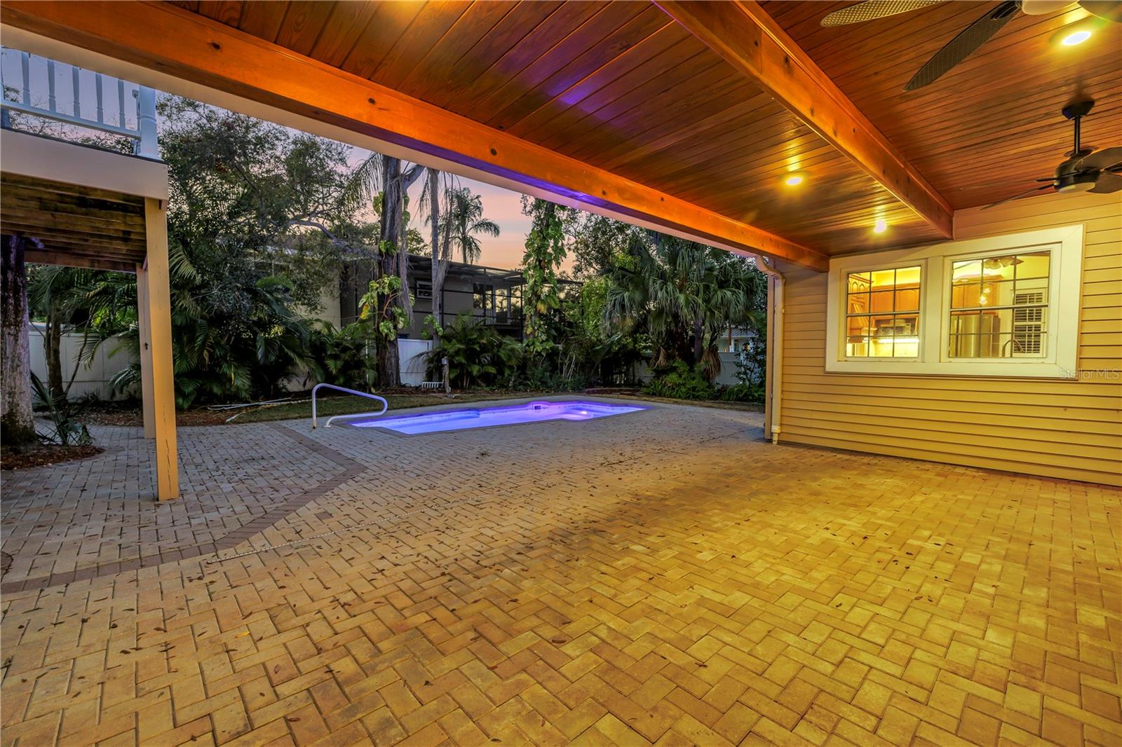 Image 84 of 96 For 546 26th Avenue N