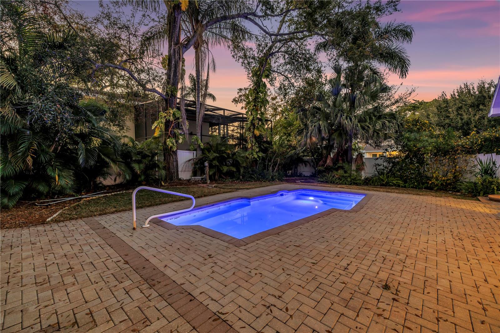 Image 85 of 96 For 546 26th Avenue N