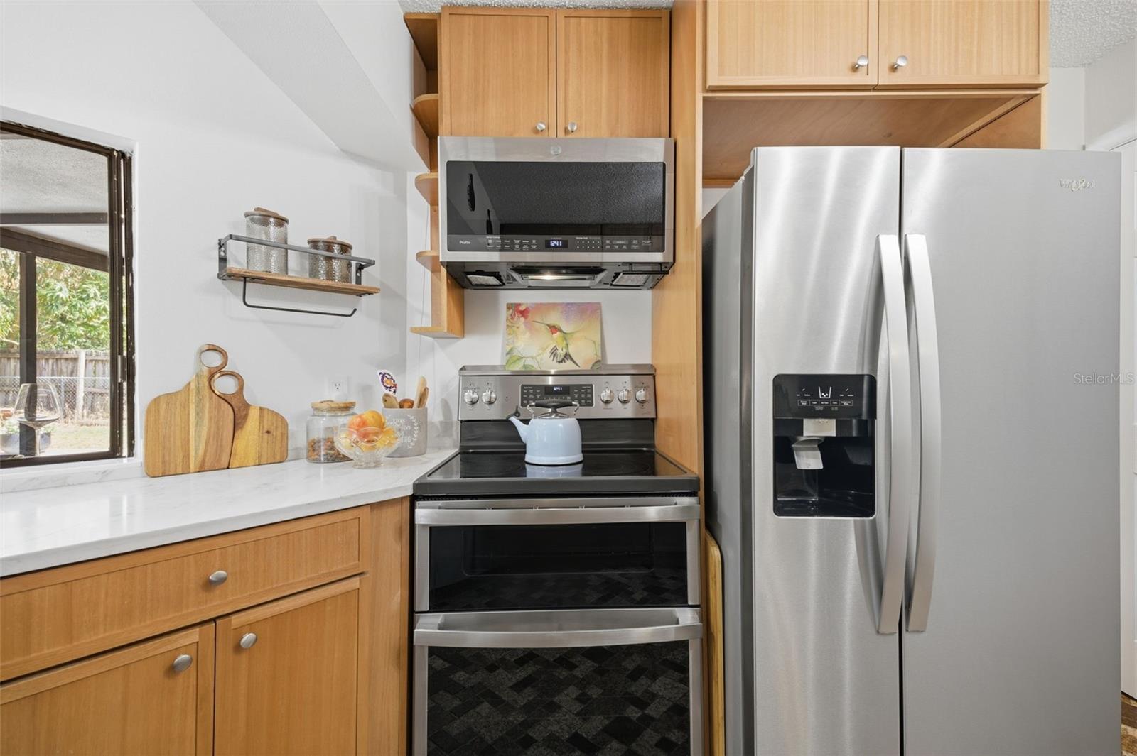 Listing photo id 16 for 314 137th Avenue