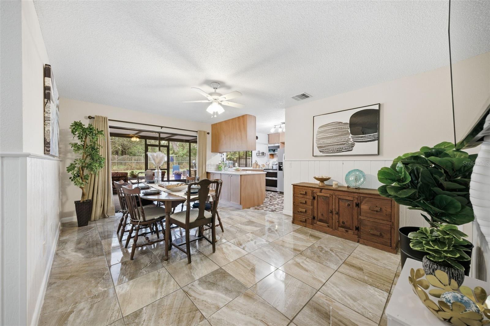 Listing photo id 18 for 314 137th Avenue