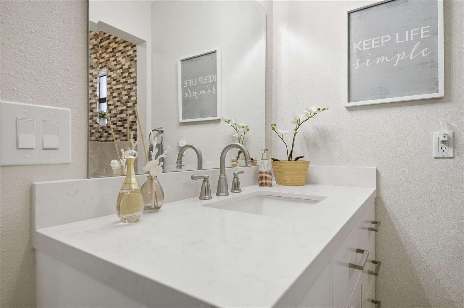 Listing photo id 27 for 314 137th Avenue