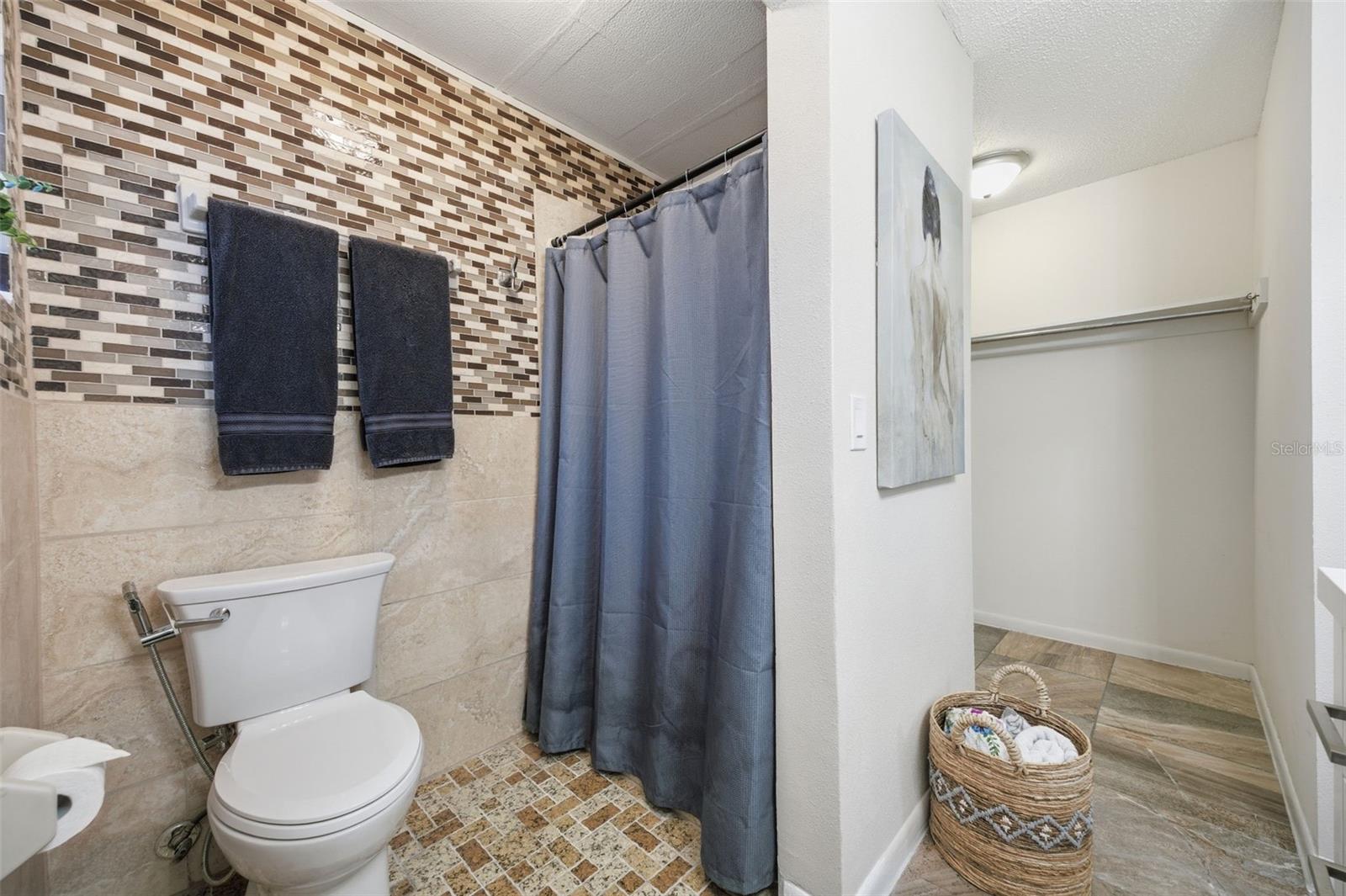 Listing photo id 28 for 314 137th Avenue