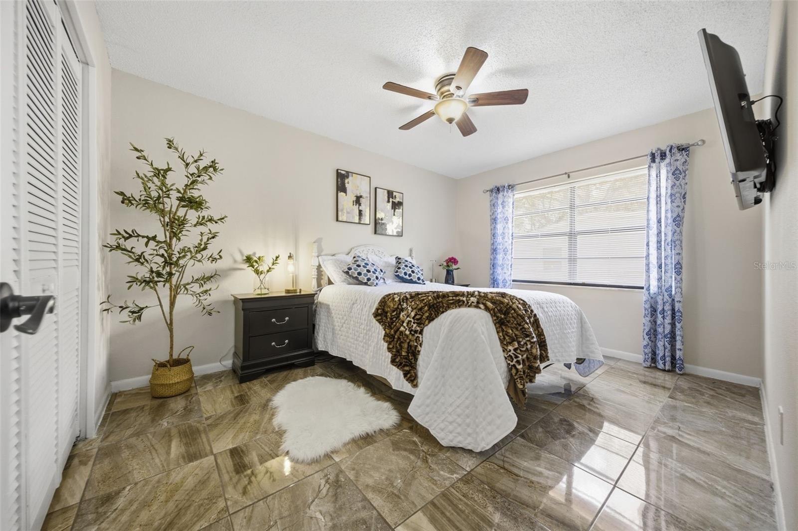 Listing photo id 30 for 314 137th Avenue