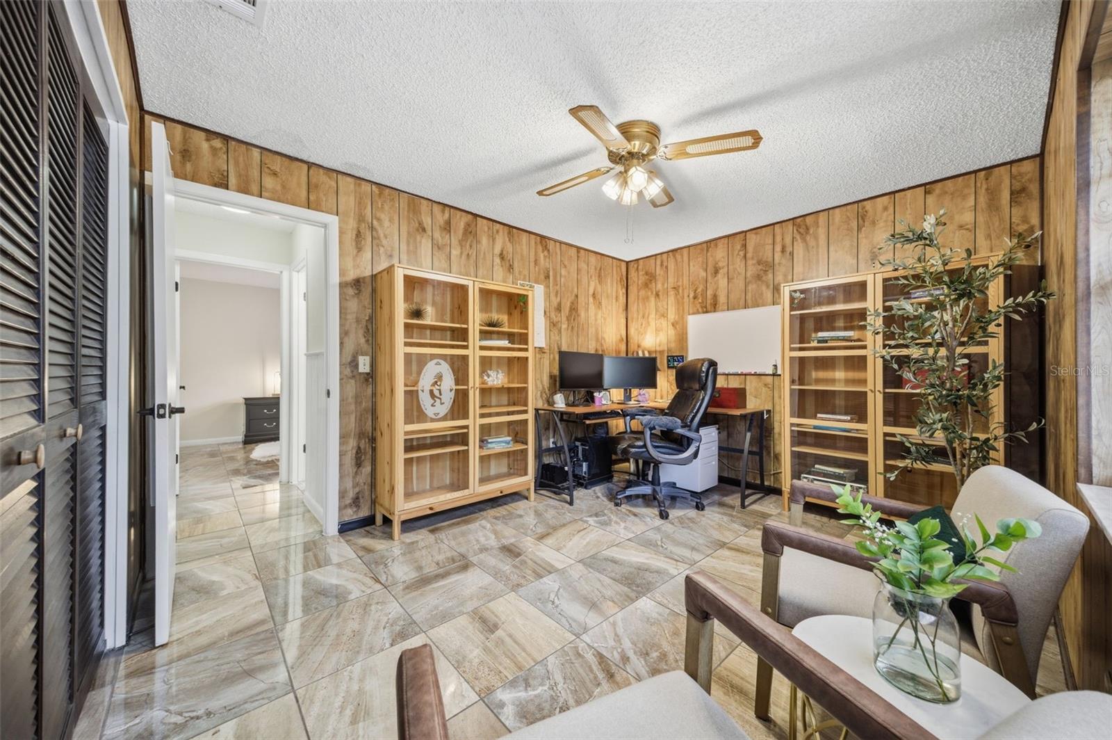 Listing photo id 33 for 314 137th Avenue