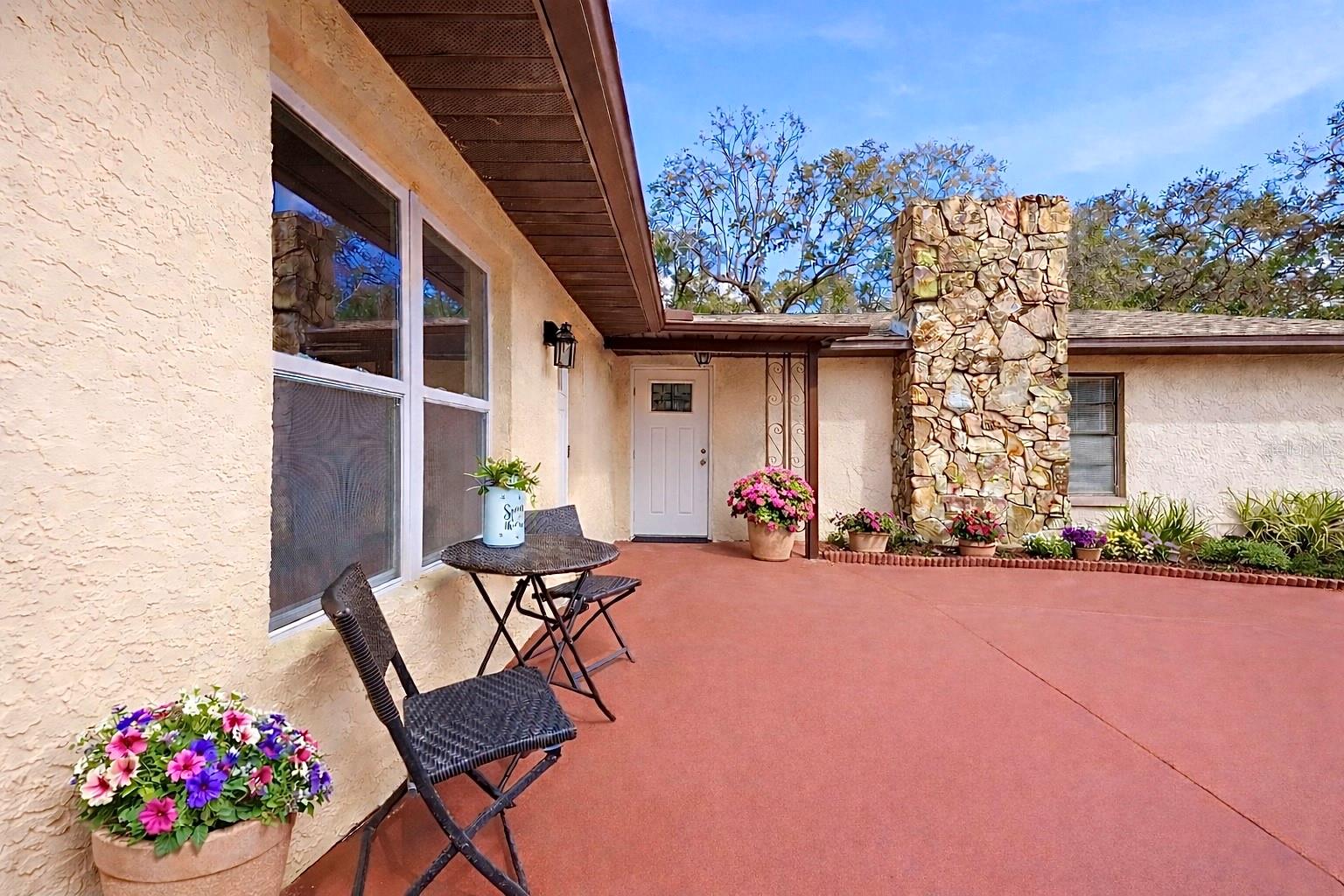 Listing photo id 2 for 314 137th Avenue