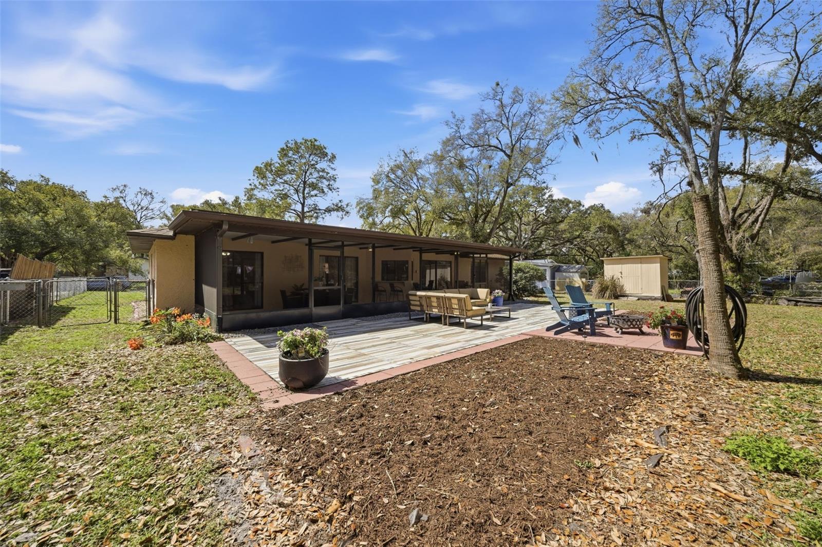 Listing photo id 51 for 314 137th Avenue