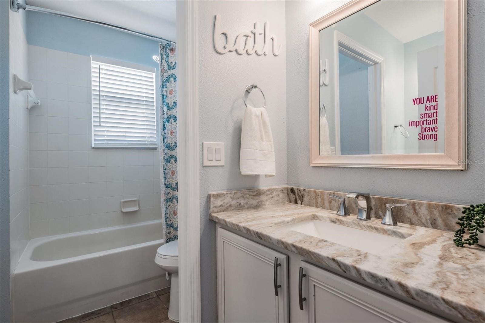 Listing photo id 24 for 9212 Oak Pride Court