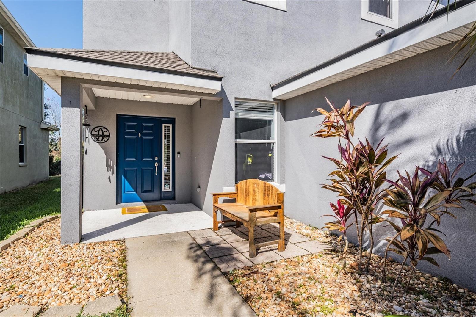 Listing photo id 1 for 9212 Oak Pride Court