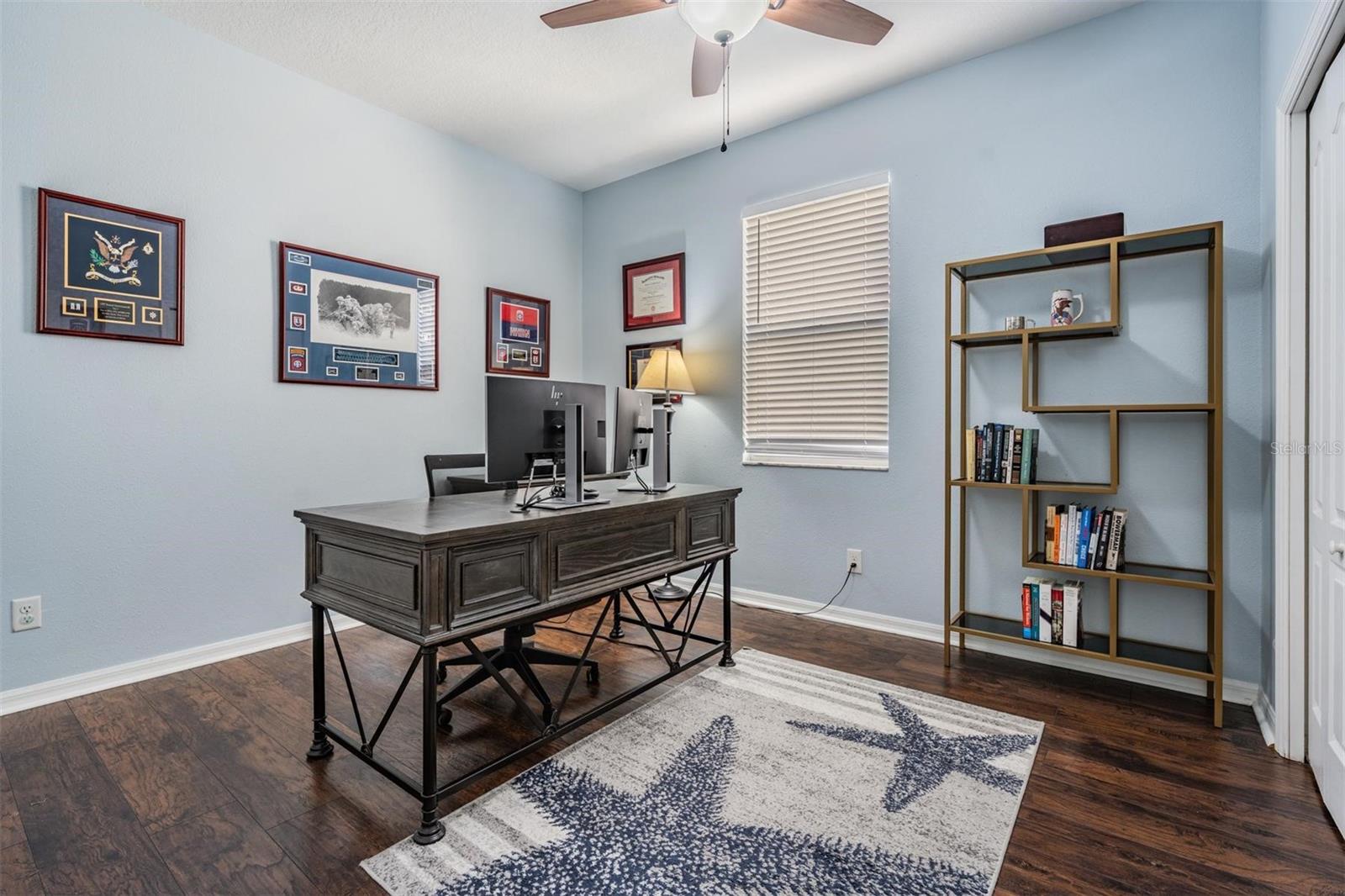 Listing photo id 7 for 9212 Oak Pride Court