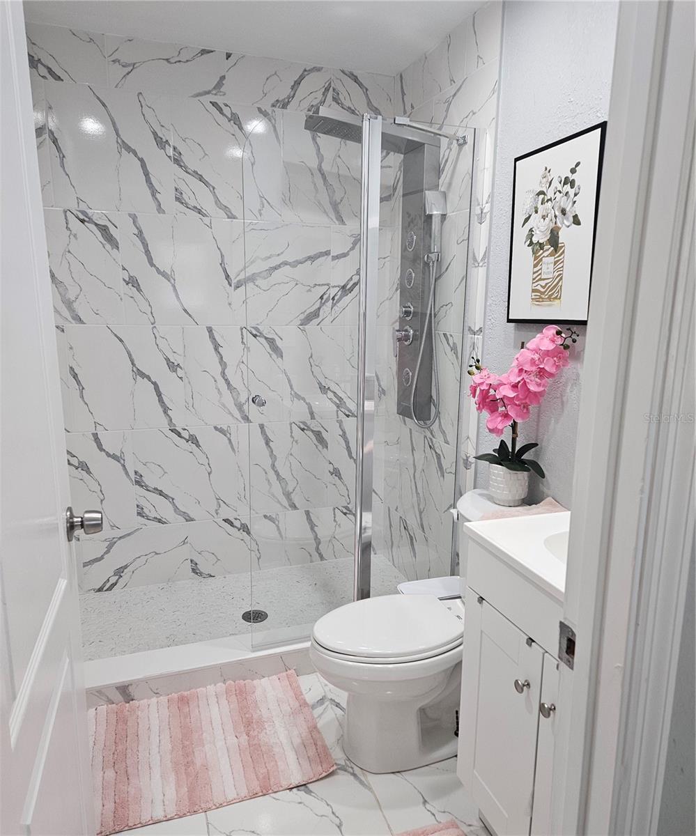 Image 6 of 16 For 9306 Forest Hills Drive