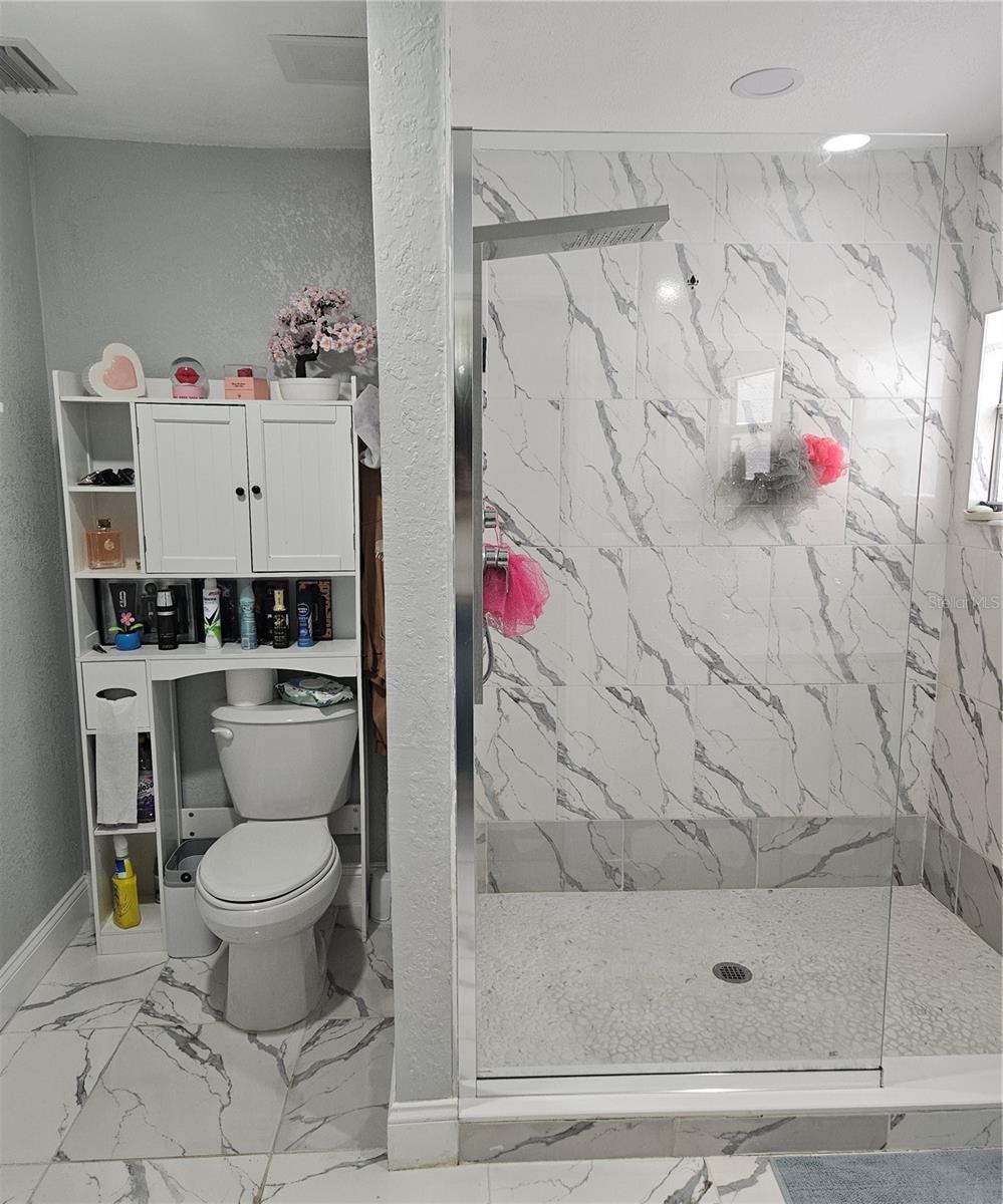 Image 7 of 16 For 9306 Forest Hills Drive