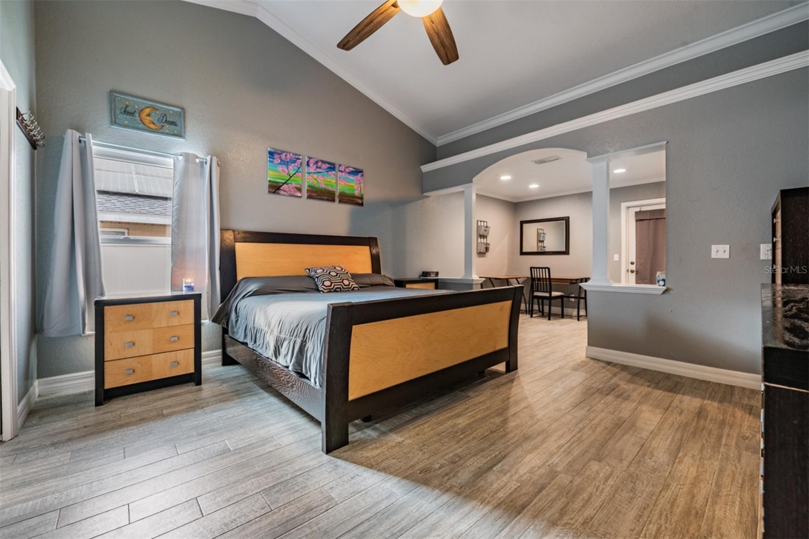 Listing photo id 12 for 3234 Alcott Avenue