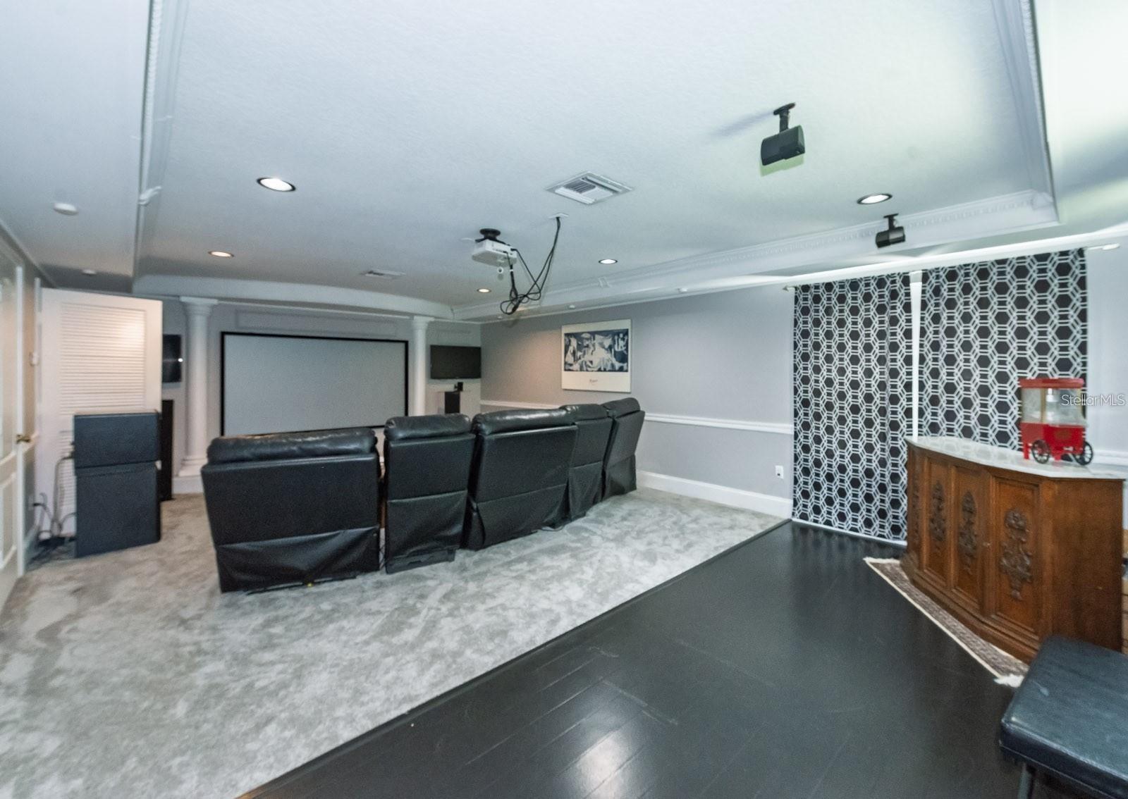 Image 34 of 43 For 5050 Silver Charm Terrace