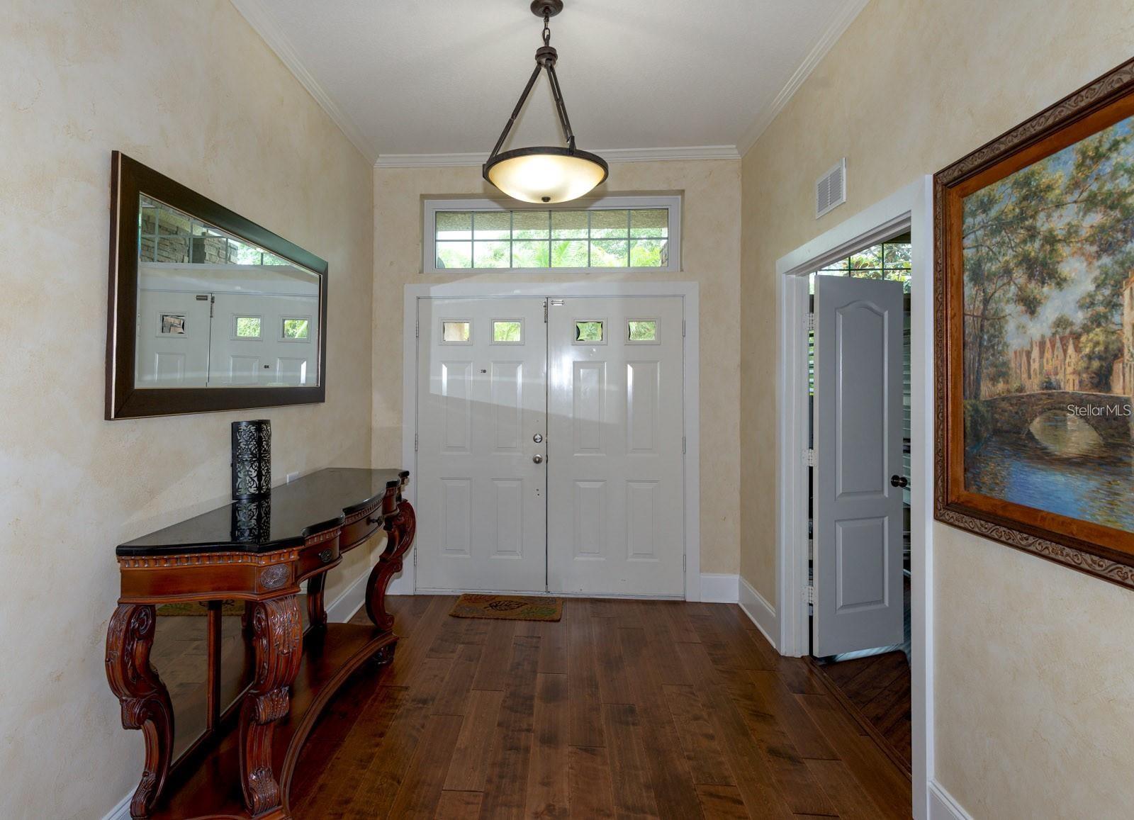 Image 4 of 43 For 5050 Silver Charm Terrace