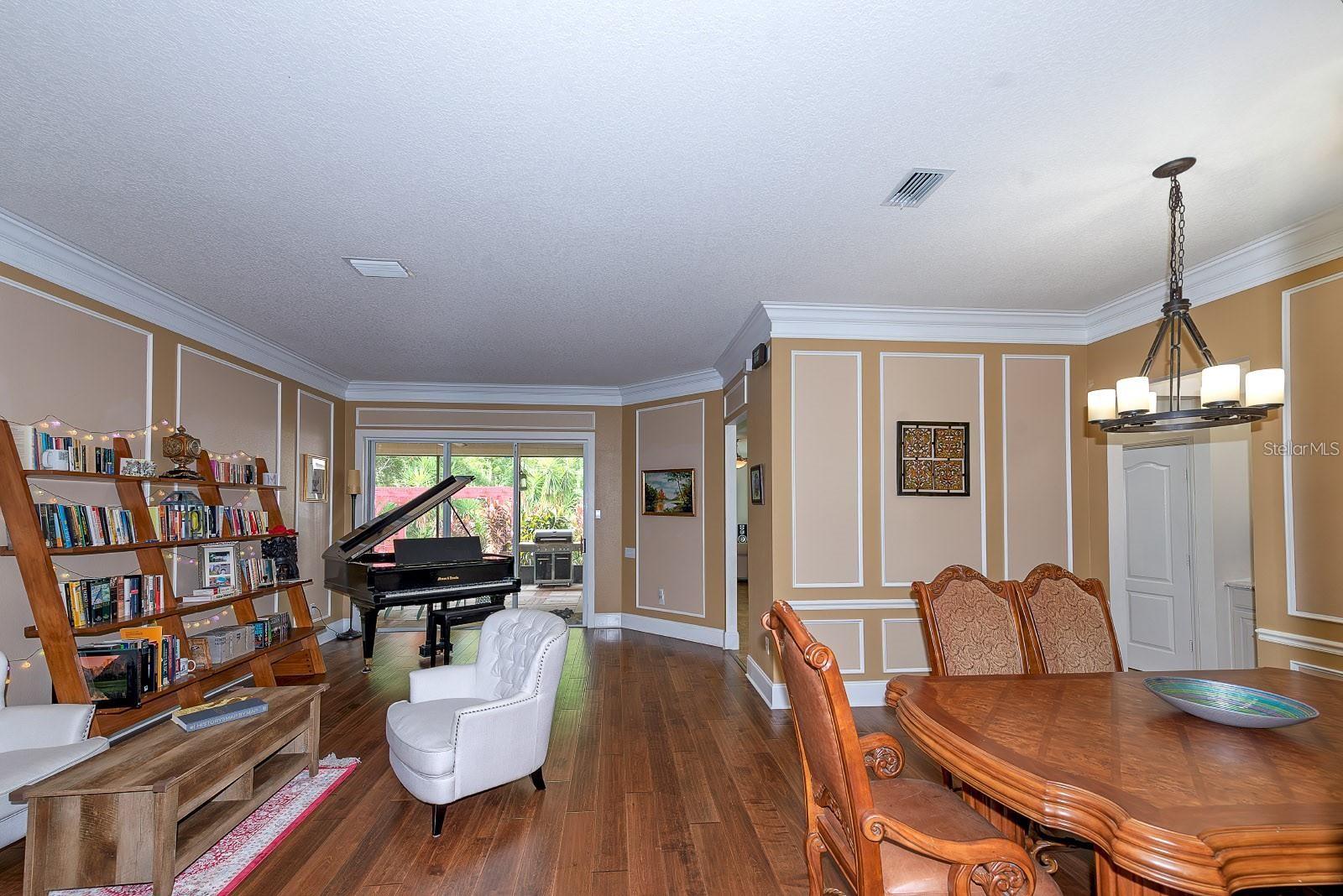 Image 6 of 43 For 5050 Silver Charm Terrace