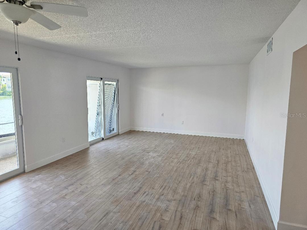 Image 4 of 15 For 8822 Bay Pointe Drive 104