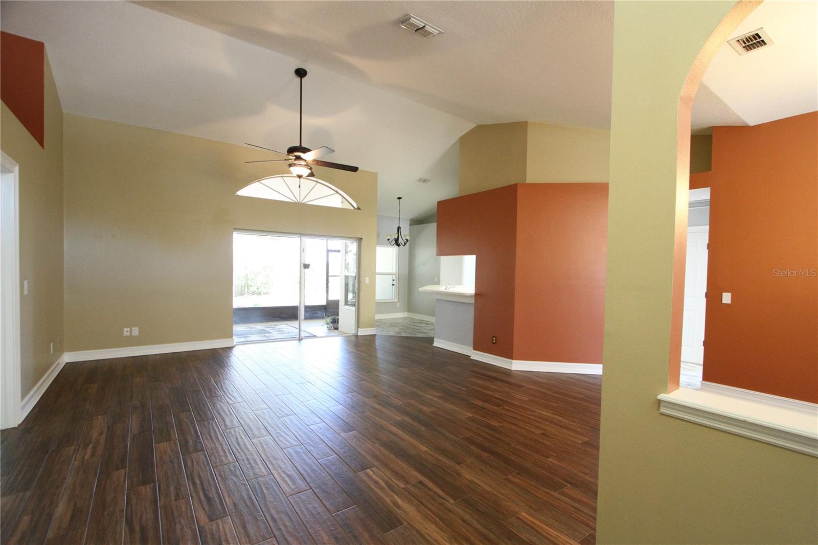 Image 5 of 43 For 1414 Norwick Drive