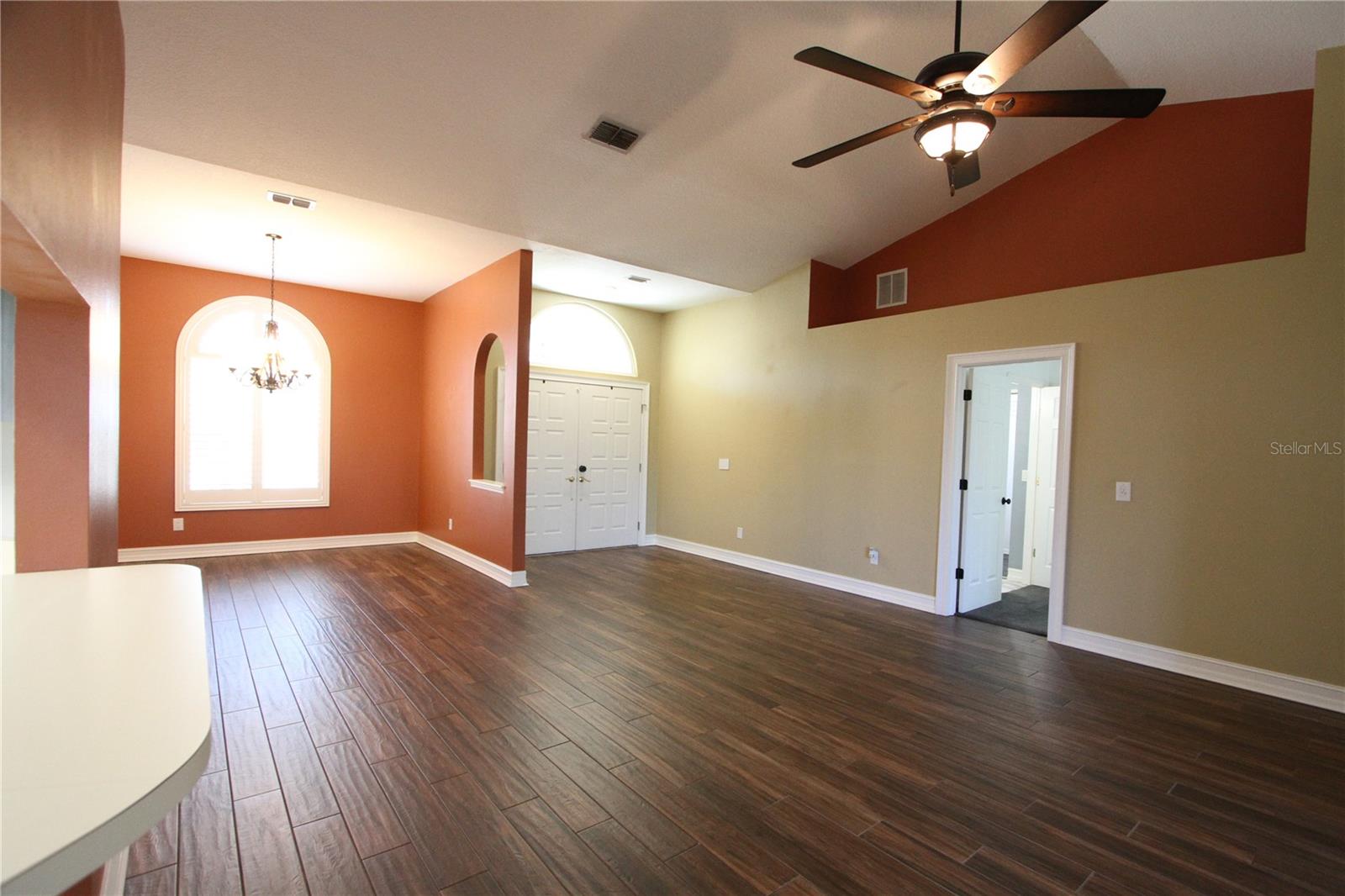 Image 7 of 43 For 1414 Norwick Drive