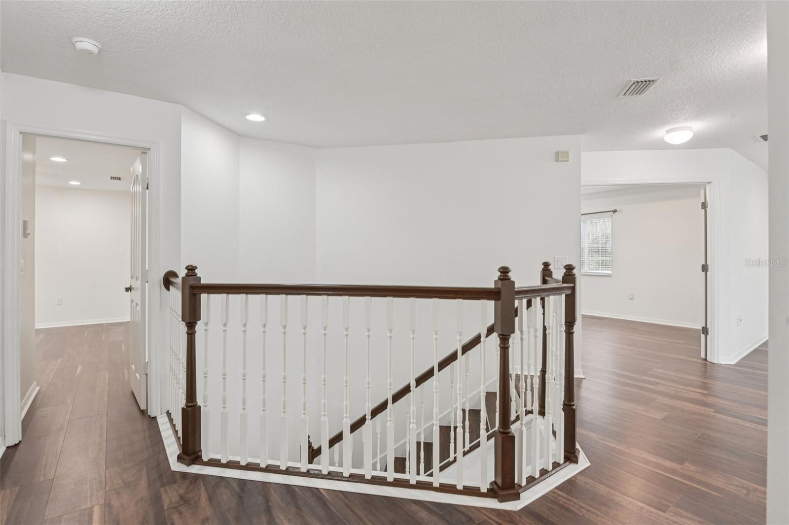 Image 16 of 39 For 11006 Running Pine Drive