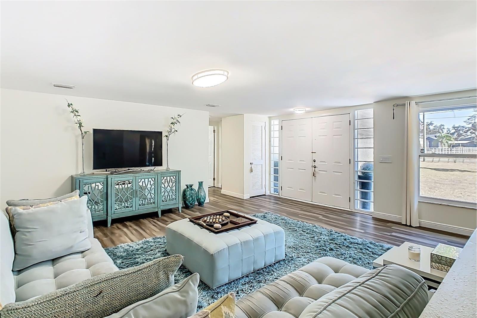 Listing photo id 14 for 1700 Miller Road