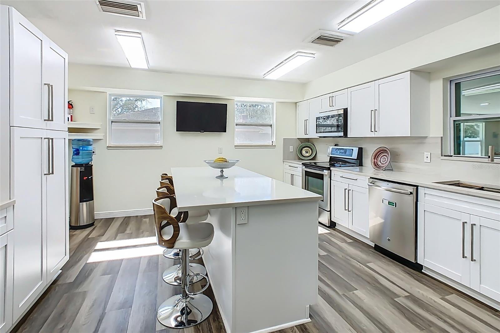 Listing photo id 21 for 1700 Miller Road