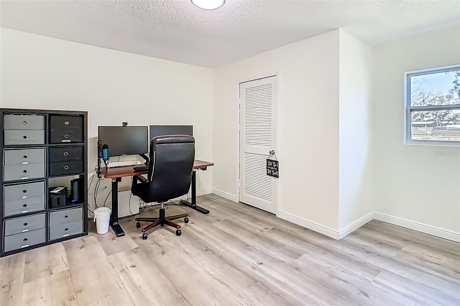 Listing photo id 37 for 1700 Miller Road