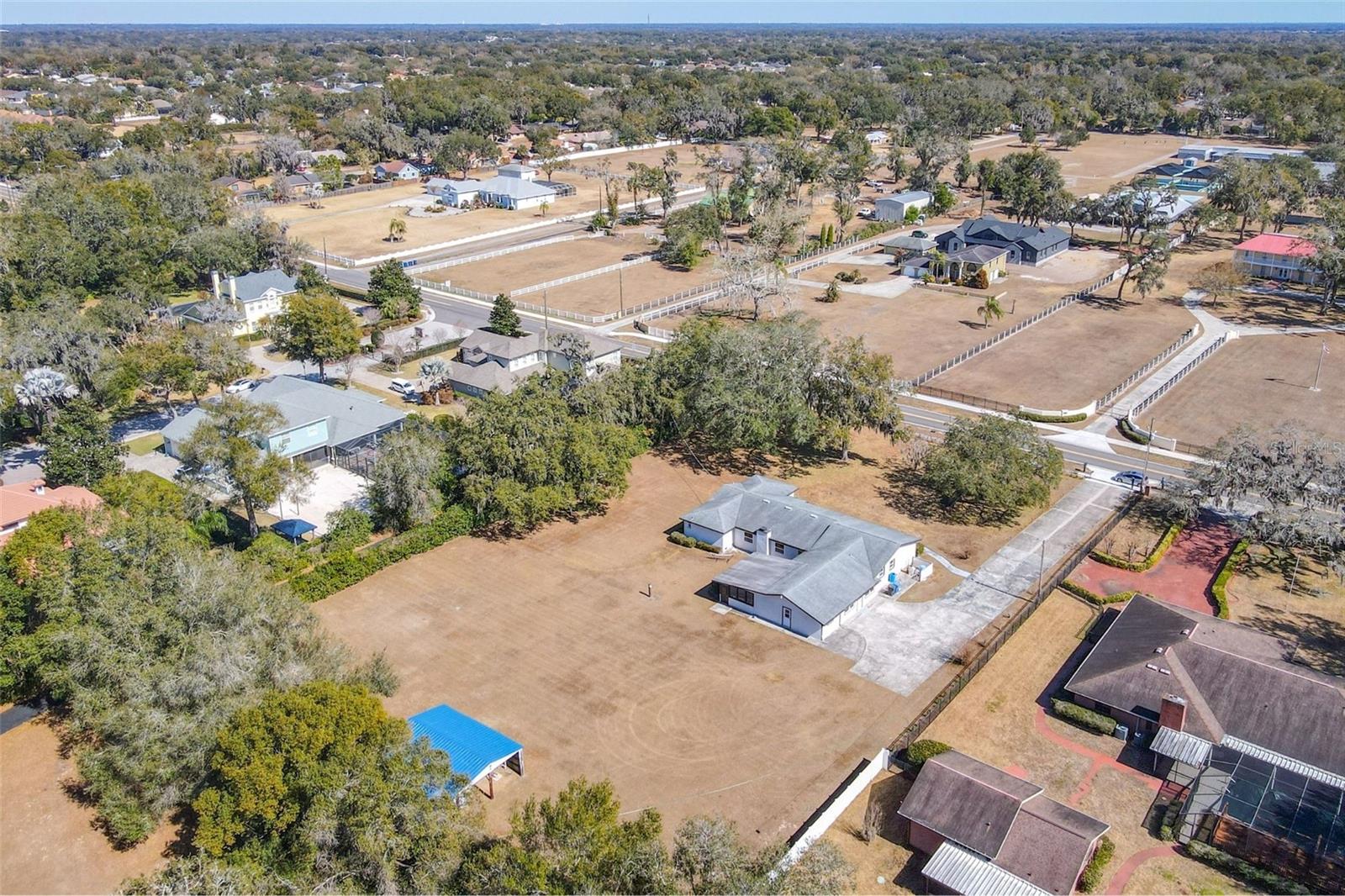 Listing photo id 3 for 1700 Miller Road