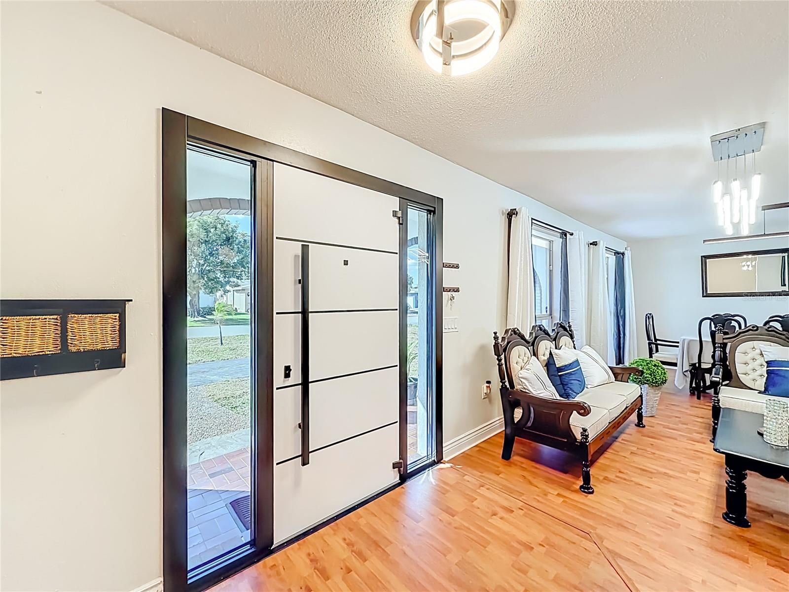 Image 11 of 47 For 2913 Dolphin Drive