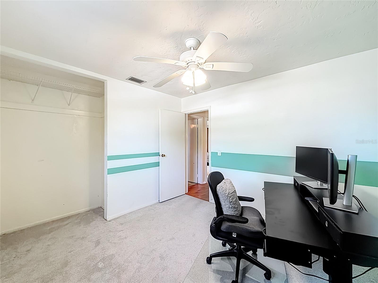 Image 20 of 47 For 2913 Dolphin Drive