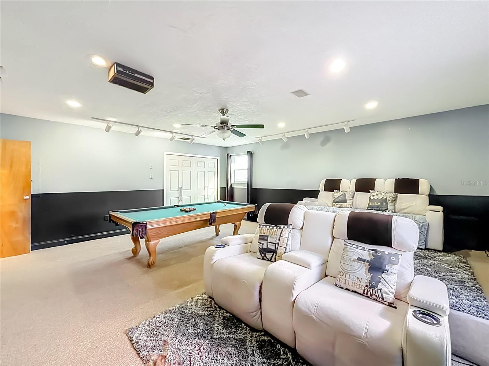 Image 27 of 47 For 2913 Dolphin Drive