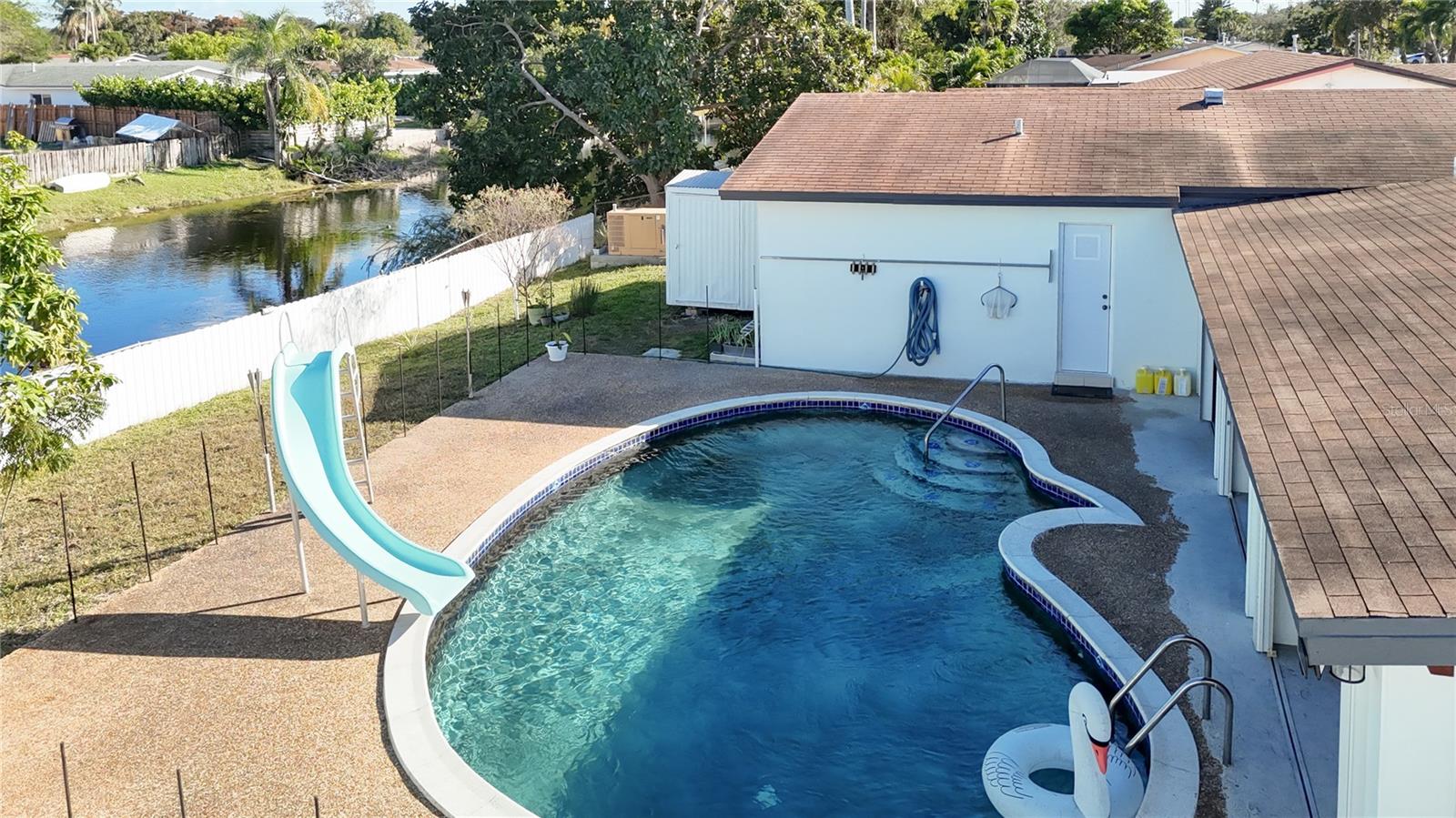 Image 3 of 47 For 2913 Dolphin Drive